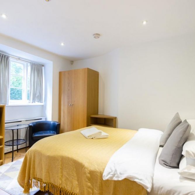 Cartwright Gardens, London - Photo 1