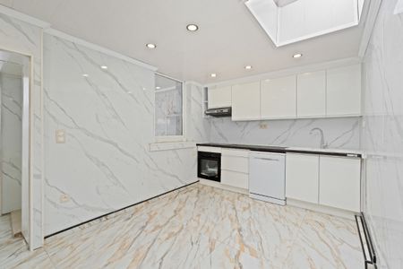 Ruime woning met 4 slaapkamers en EPC C in Aalst centrum - Photo 2