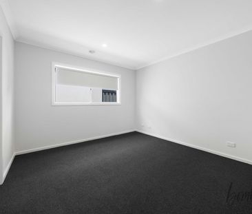 Perfect Blend of Comfort, Style, and Functionality 4 Bedroom - Photo 4