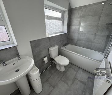 3 bedroom terraced house to rent - Photo 4