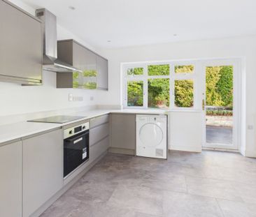 Cheyne Close, Gerrards Cross, Buckinghamshire,SL9 - Photo 6