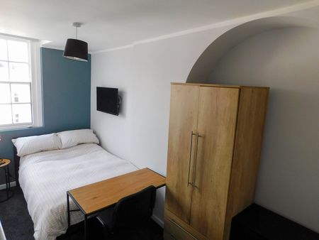 3 Bed Flat, Bishopston, BS7 - Photo 3