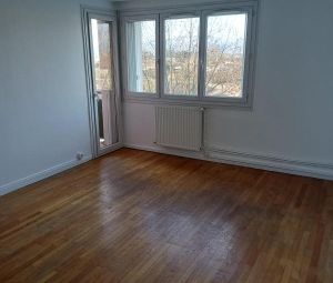 Location Appartement à ROUSSILLON - Photo 5