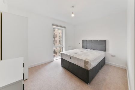 3 bedroom apartment - Photo 2