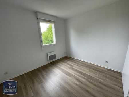 Location Maison 4 pièces 75m² RUELLE SUR TOUVRE 16600 - Photo 3