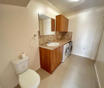 4 bedroom terraced house to rent - Photo 4