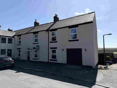 4 bedroom semi-detached house to rent - Photo 2