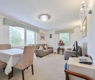 Homecedars House, Bushey, WD23 - Photo 1