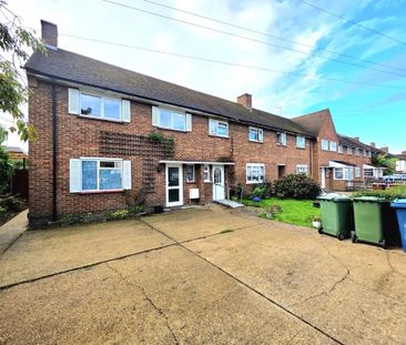3 bedroom terraced house to rent - Photo 3