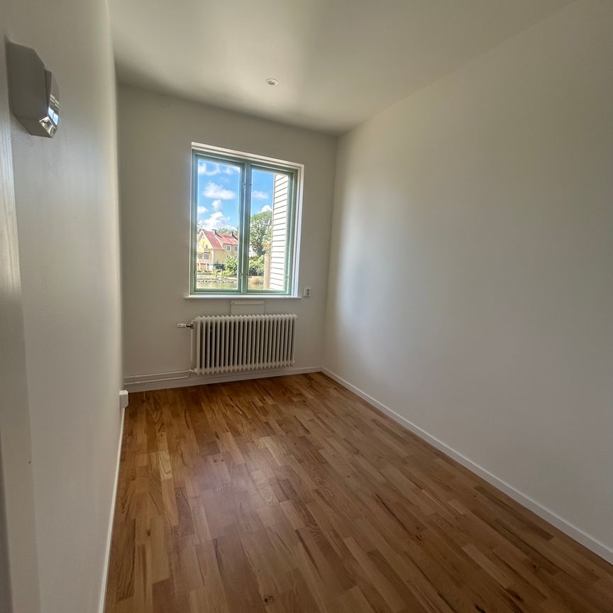 Polhemsgatan, Karlskrona - Photo 1