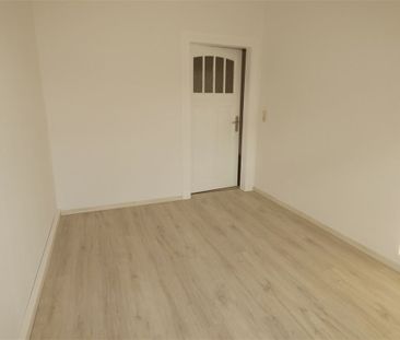 Schön geschnittene 3-Zi. Whg. mit Balkon, Laminat, EBK mgl., WG gee... - Photo 3