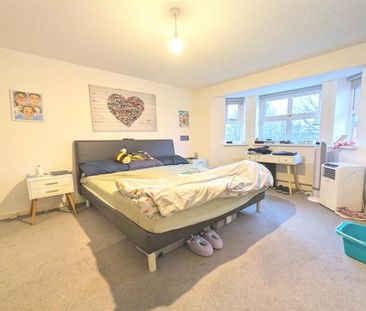 4 Bedroom Detached To Let - Photo 4