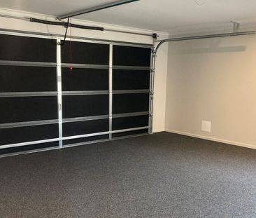Modern Near-New Home in Ng&#x101;ruaw&#x101;hia - Photo 4