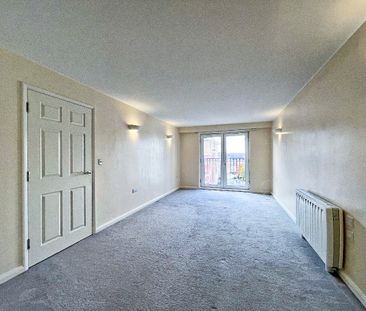 Jubilee Hall Road, Farnborough, Hampshire, GU14 - Photo 1