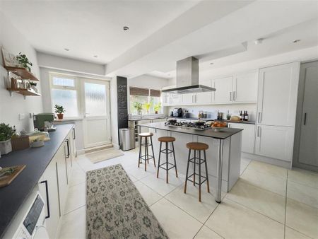 3 bedroom house to rent - Photo 2