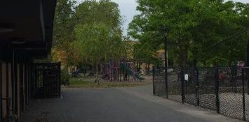 GRAND 5 1/2 À LOUER - Photo 2