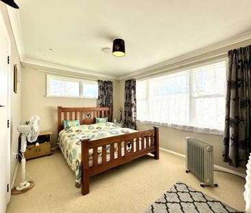 4 Bedroom Home in Trentham - Photo 3