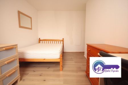 5 bedroom flat share to rent - Photo 2