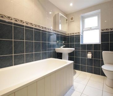 2 bedroom maisonette to rent - Photo 5