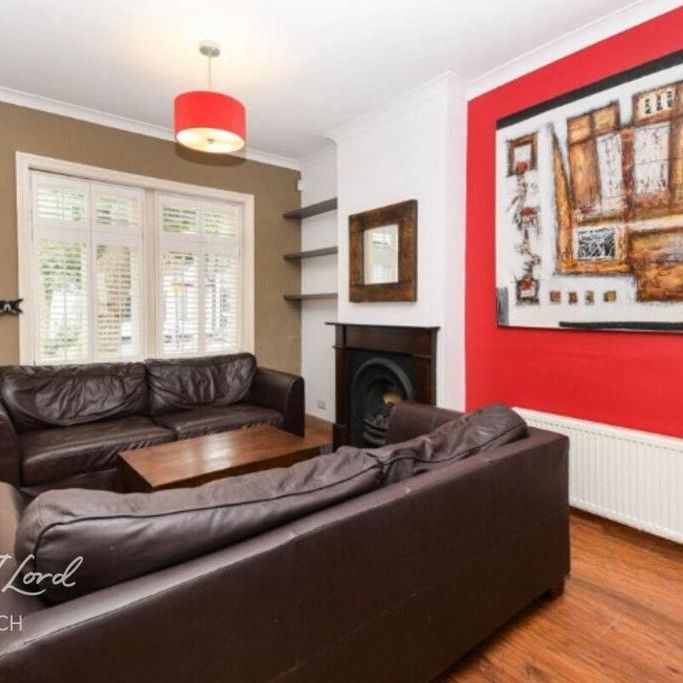 3 bedroom end of terrace house to rent - Photo 1