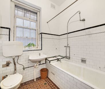 CONVENIENT STUDIO APARTMENT - Photo 2