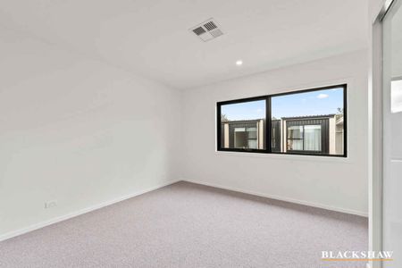 A Home That Thinks Ahead - Photo 4