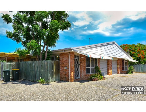 Spacious 3-Bedroom Unit in a Quiet Berserker Complex - Photo 1