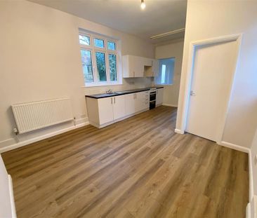 1 bedroom end of terrace house to rent - Photo 4