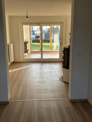 ruhiges Reihenmittelhaus mit Wintergarten und Terrasse - Photo 1