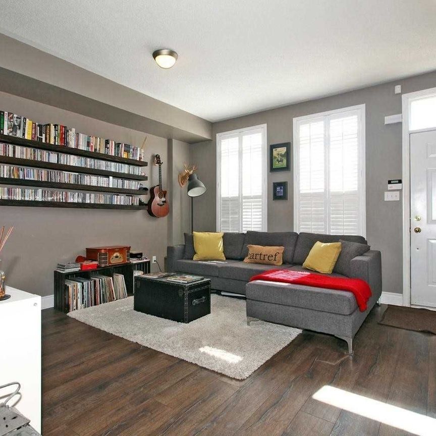 For Lease - 3000 Lake Shore Blvd West Boulevard Unit# 8, Toronto, Ontario - Photo 1