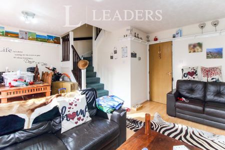 3 bedroom terraced house to rent - Photo 5