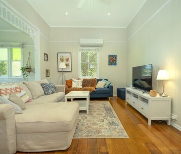 A New Home for the New Year! - Photo 2