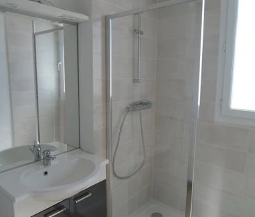 A LOUER HYPER CENTRE APPARTEMENT T3 - Photo 2