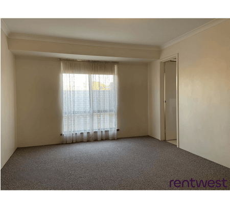5 Cassia Place, Thornlie, WA 6108 - Photo 3