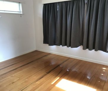 Convenient location - Photo 6