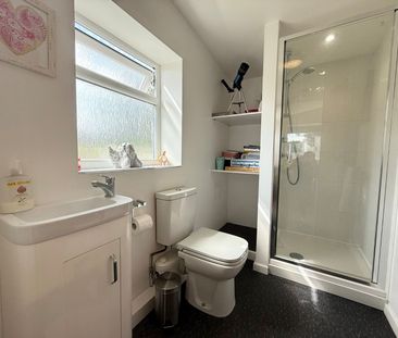 3 bedroom semi-detached house to rent - Photo 6