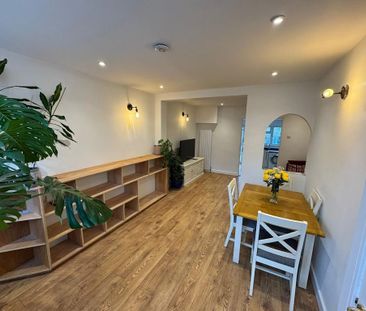 2 bedroom terraced house to rent - Photo 2