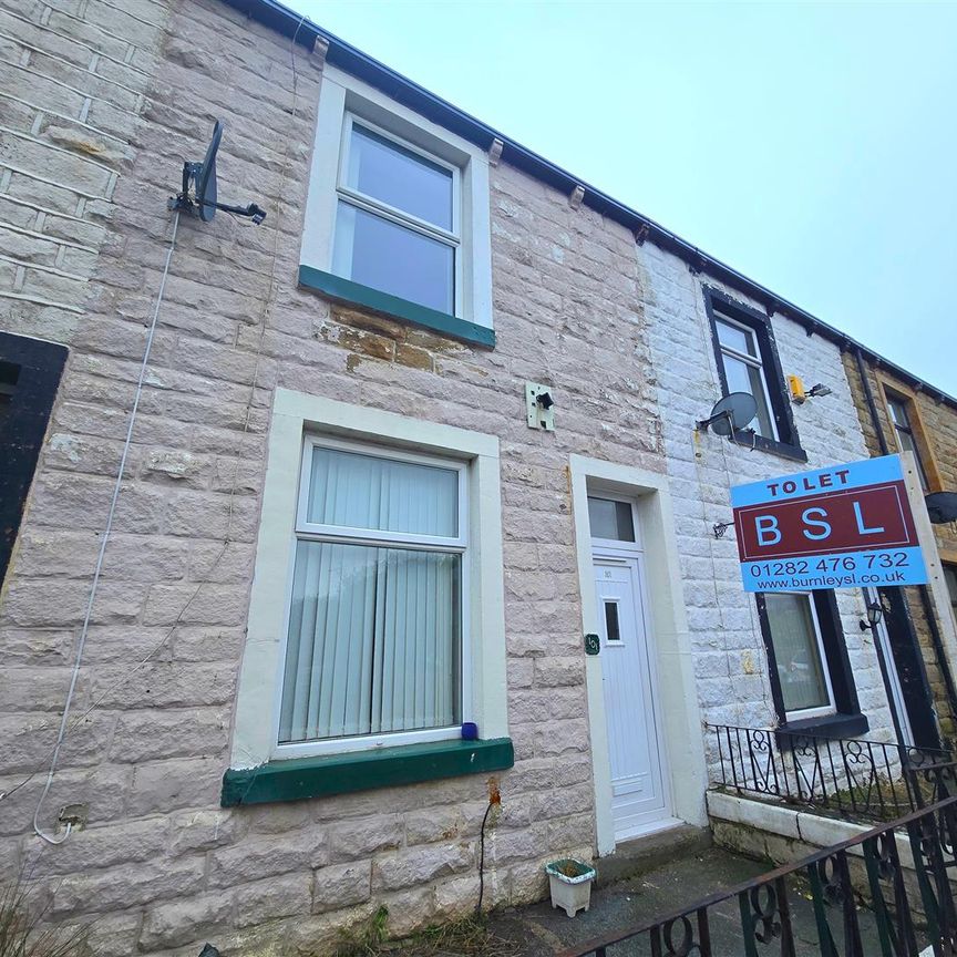 Stockbridge Road, Padiham - Photo 1