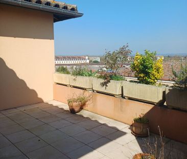 Location Appartement 3 pièces 88m² - Photo 3