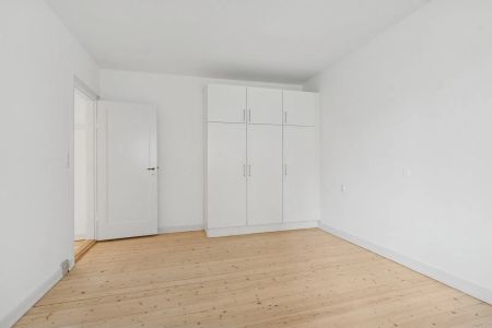 Centralt beliggende 2-værelses med altan og fjordkig - Photo 4