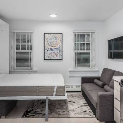 Pet Friendly - Available April 1st - Furnished Studio @ 1425 Haro - Photo 1