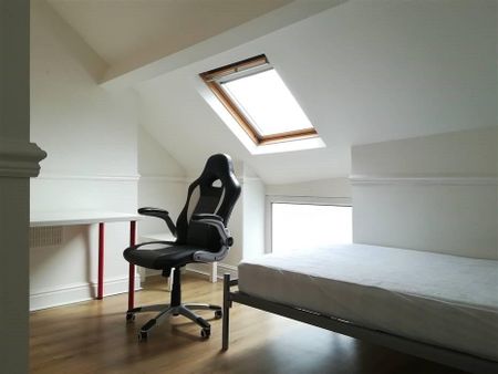 6 bedroom flat to rent - Photo 3