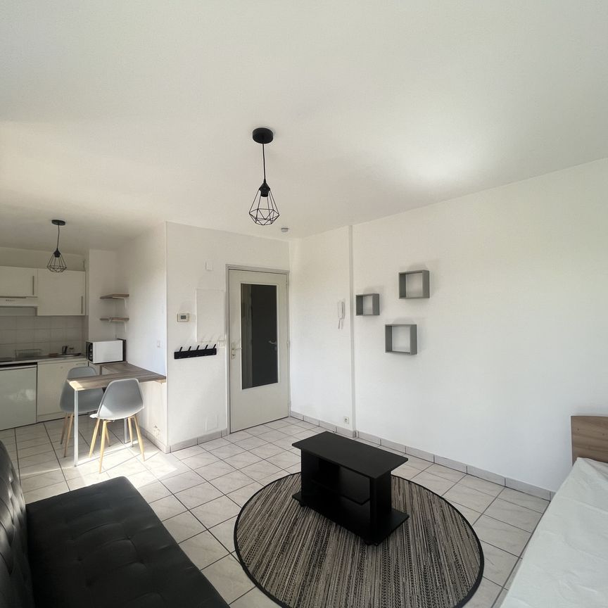 Location Appartement 1 pièce 23m² RODEZ 12000 - Photo 1