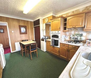 Saville Road, Dodworth, Barnsley, S75 - Photo 3