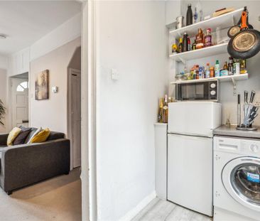 2 bedroom terraced house to rent - Photo 4