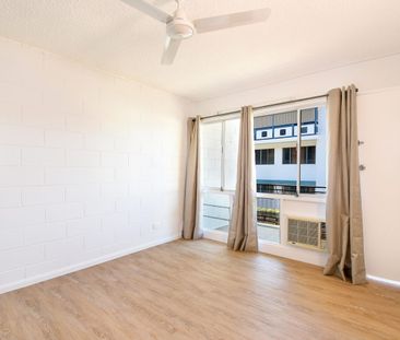 Strand views in prime coastal setting - Photo 5