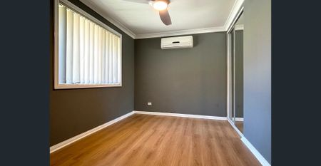 Charming 2-Bedroom Villa with Versatile Spaces - Photo 4