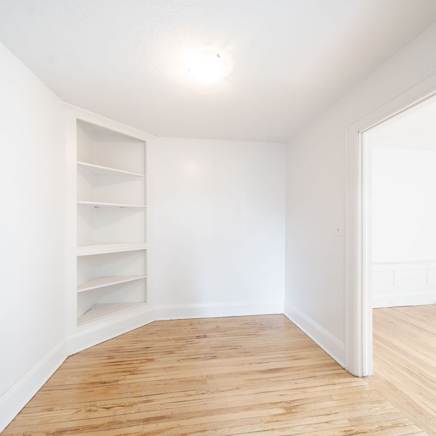 For Lease - 6 Kingston Road Unit# 30, Toronto, Ontario - Photo 1