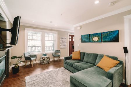 778 11th Avenue East - Photo 3
