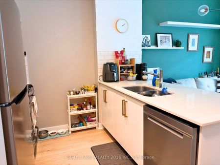 Bohemian Embassy Lofts #603 - Photo 3